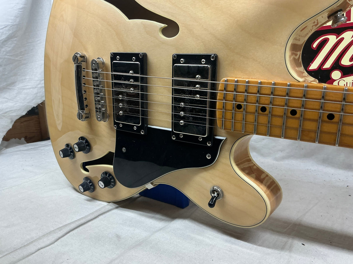 Squier Classic Vibe Starcaster Semi-Hollowbody Guitar 2024 - Natural