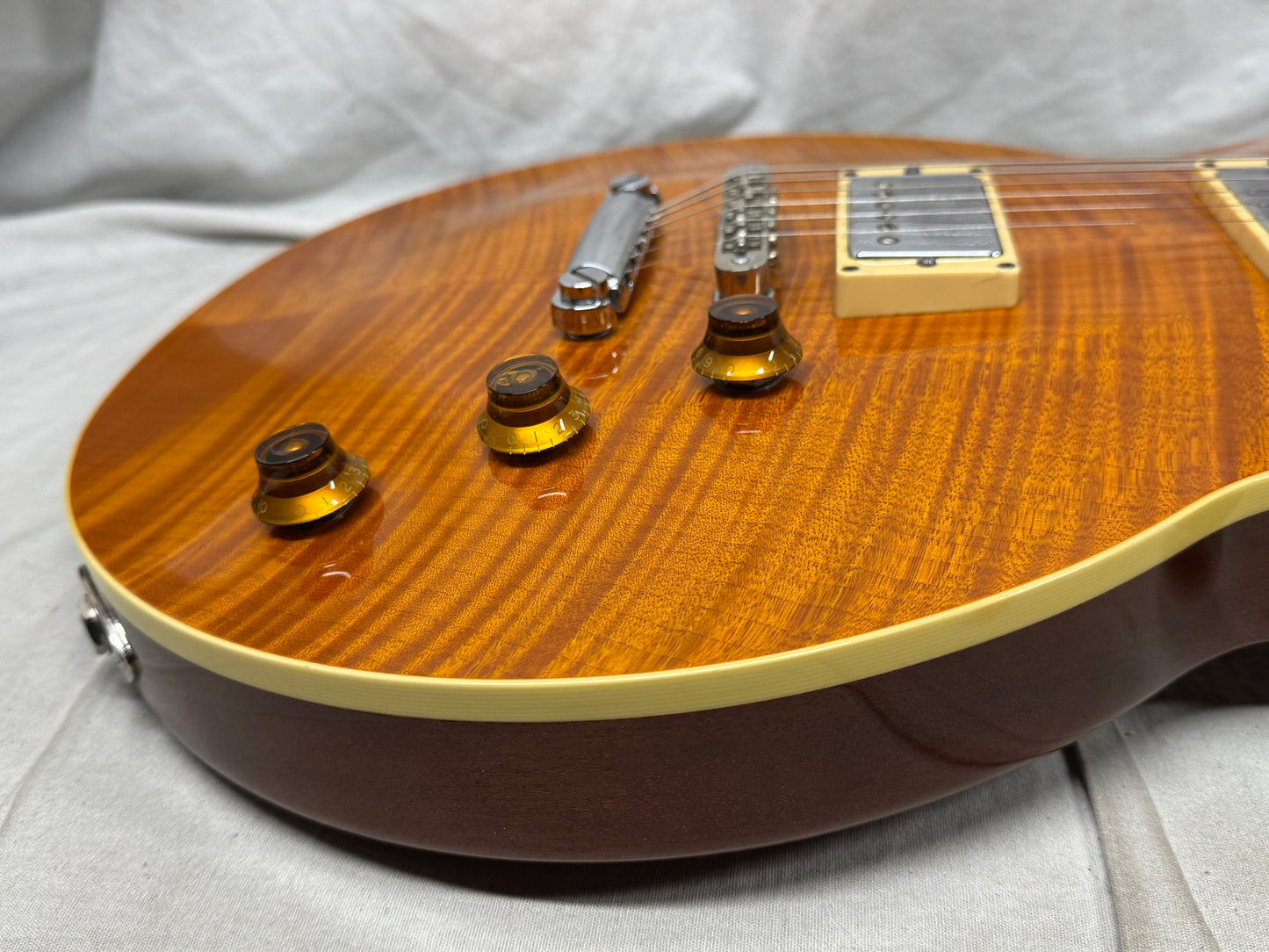 Hamer USA Monaco Super Pro Singlecut Guitar with Case