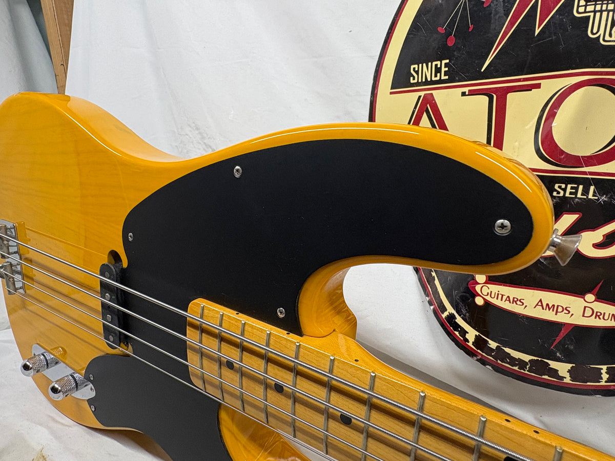 Fender Precision Bass - Butterscotch Blonde with Maple Fretboard