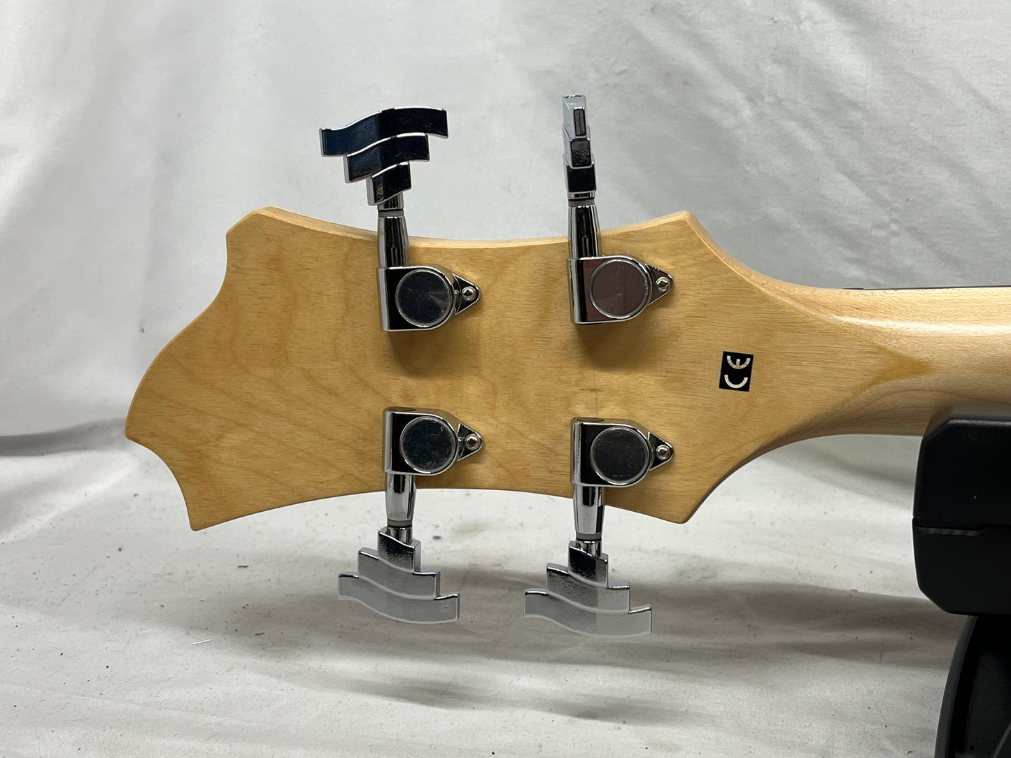 Hagstrom HB-4 Doublecut 4-String Electric Bass with Gig Bag - Split in Fretboard *See Photos*