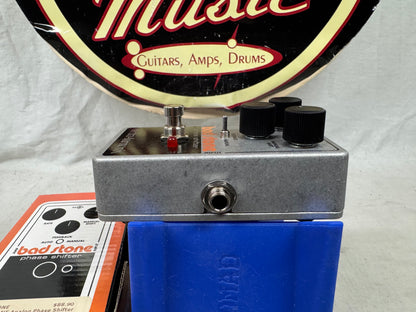 Electro-Harmonix Bad Stone Phase Shifter Phaser Pedal with Box