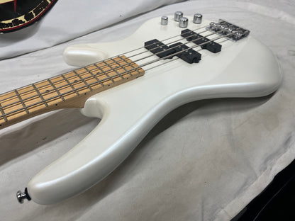 Ibanez Soundgear Gio GSR200M 4-String Electric Bass