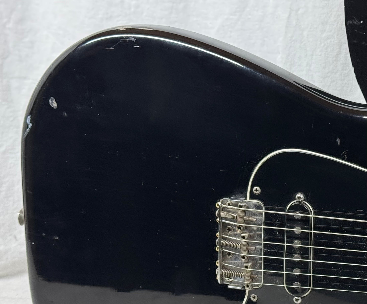 Fender MusicMaster music master Guitar 1961 - Black (likely re-fin'd) / Maple neck