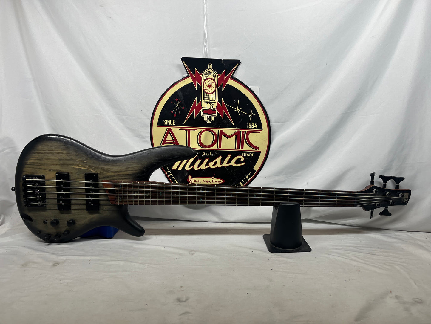 Ibanez Soundgear SR605E 5-String Electric Bass