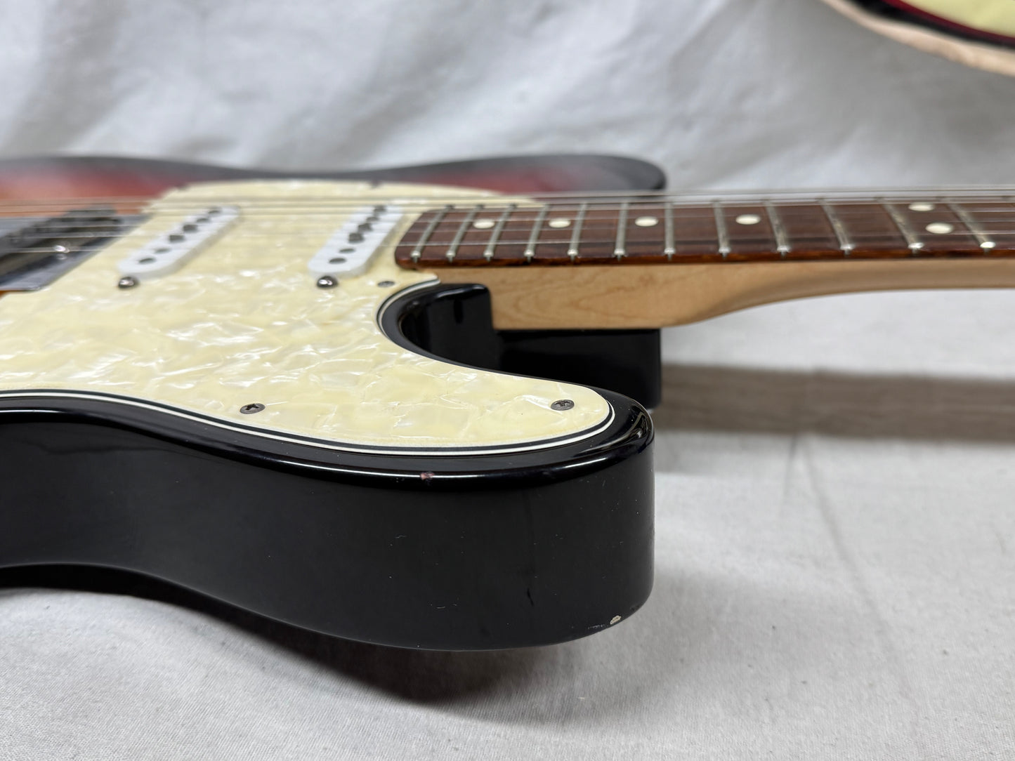 Fender Custom Shop American Classic Telecaster Guitar with Case - 3-Color Sunburst / Rosewood fingerboard