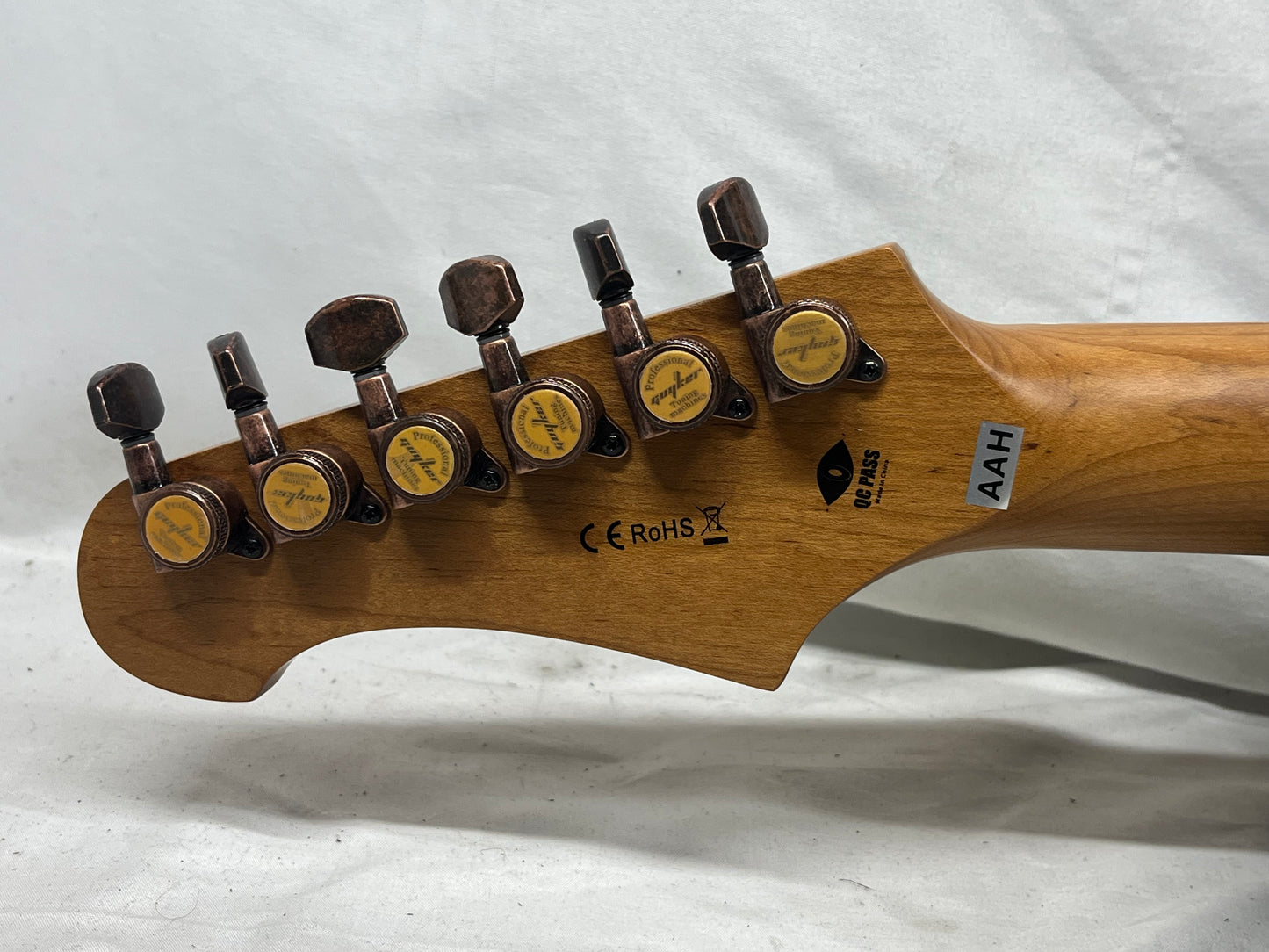 JET JS-300 S-Style Doublecut HSS Electric Guitar