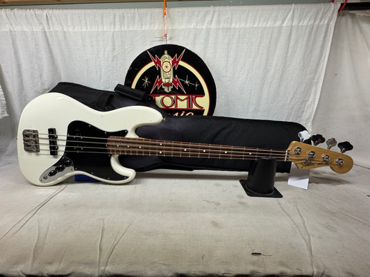 Fender American Performer Jazz Bass 4-string J-Bass with Gig Bag 2019 - Arctic White / Rosewood fingerboard