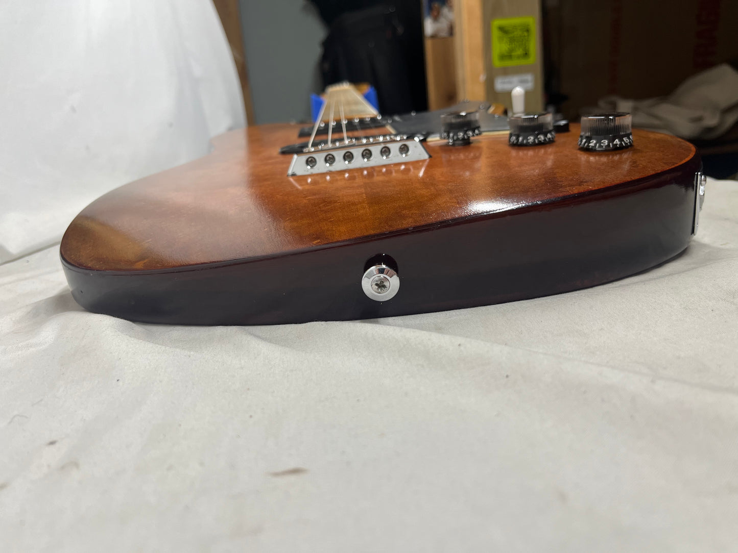 Yamaha SuperJam 800 Singlecut Electric Guitar