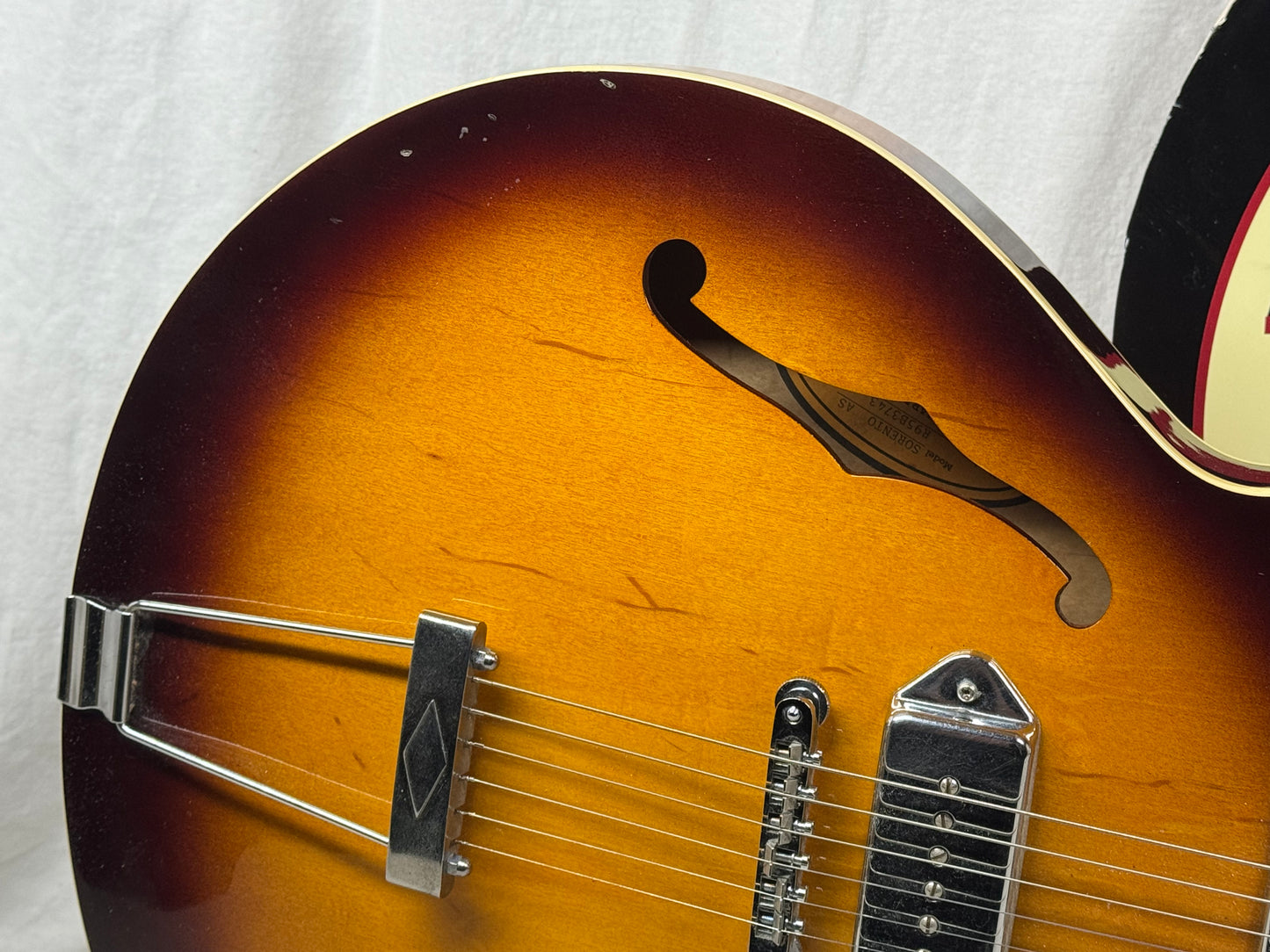 Epiphone Sorento Semi-Hollowbody Guitar with Case Reissue