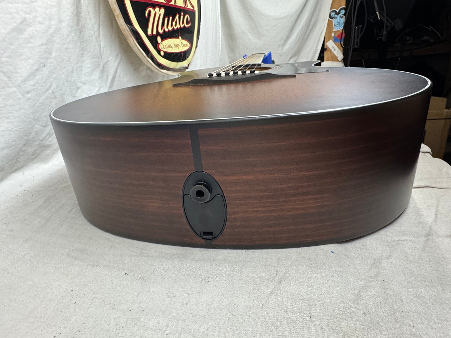 Taylor 324ce 324 ce Grand Auditorium Acoustic Guitar with Case 2019