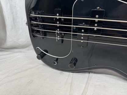 Fender Duff McKagan Deluxe Jazz Bass Special Precision 4-string Bass 2020 - Black / Rosewood fingerboard