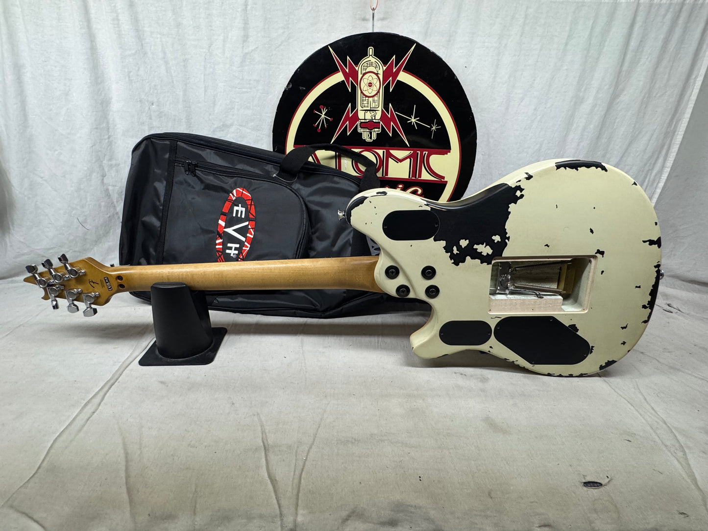 EVH Limited Edition Striped Series Wolfgang Special Guitar with Gig Bag 2026 - Distressed Ivory
