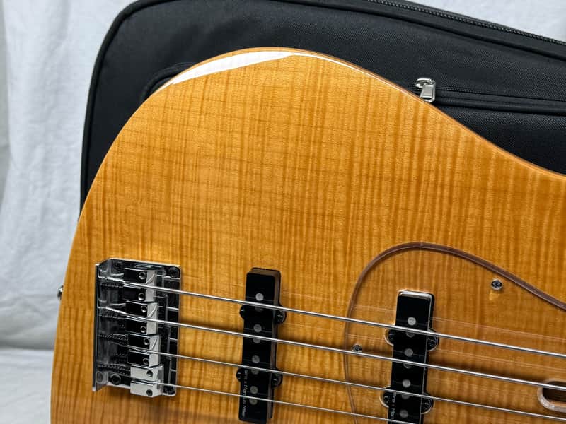 Sire Marcus Miller V10 J-style 4-string Bass - Image 4