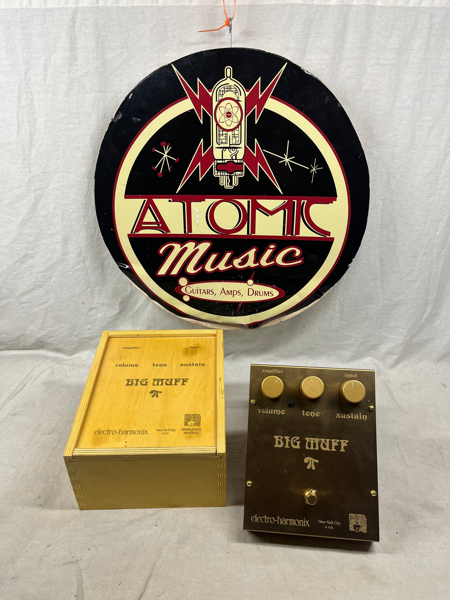 Electro-Harmonix Double Anniversary Big Muff Pi Distortion Fuzz Pedal with Wood Box 2023 Limited Edition (one of 555) - Gold