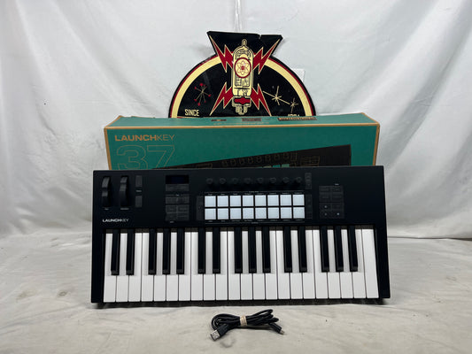 Novation Launckey 37 MIDI Keyboard Controller with Box