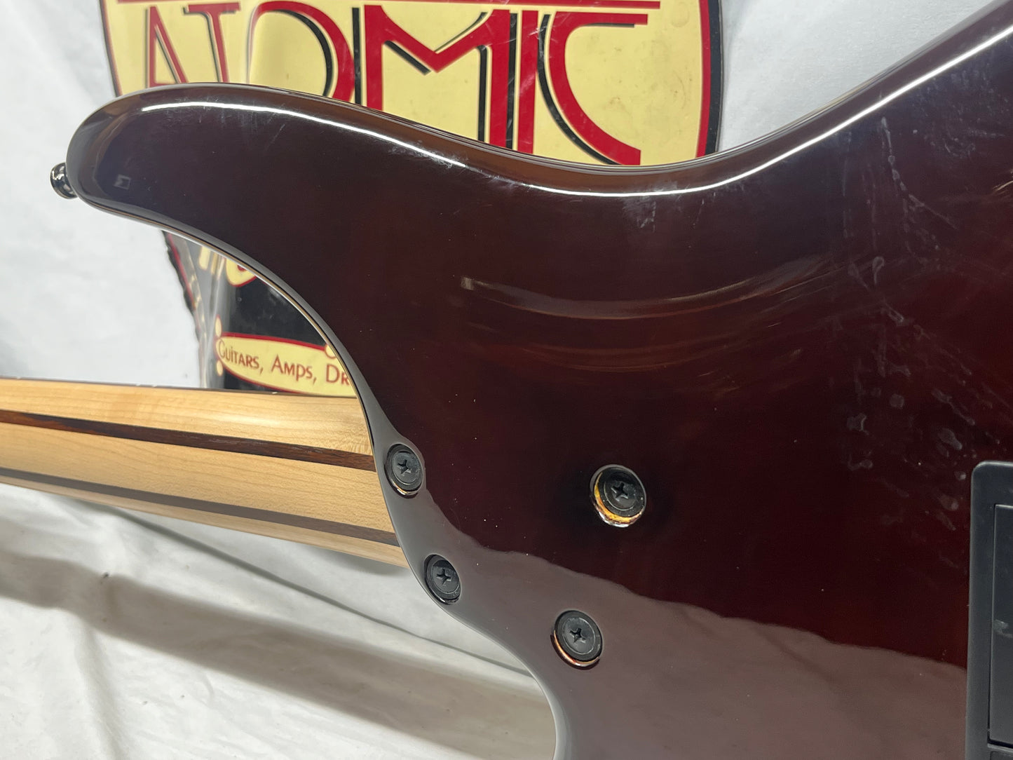 Ibanez Soundgear SR370 4-String Electric Bass