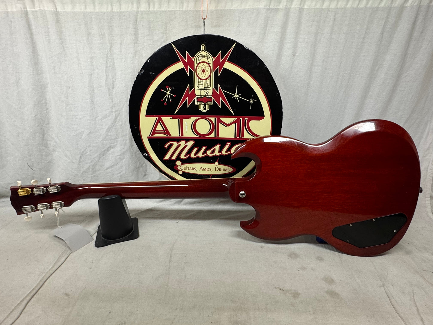 Gibson SG Classic Guitar with TKL Case 2006