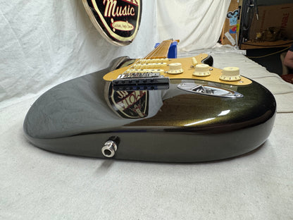 Fender American Ultra Stratocaster Guitar with COA + Case 2021 - Texas Tea / Maple neck
