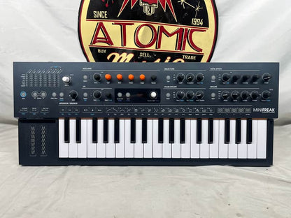 Arturia MiniFreak 37-Key 6-Voice Polyphonic Hybrid Synthesizer Keyboard - Image 2