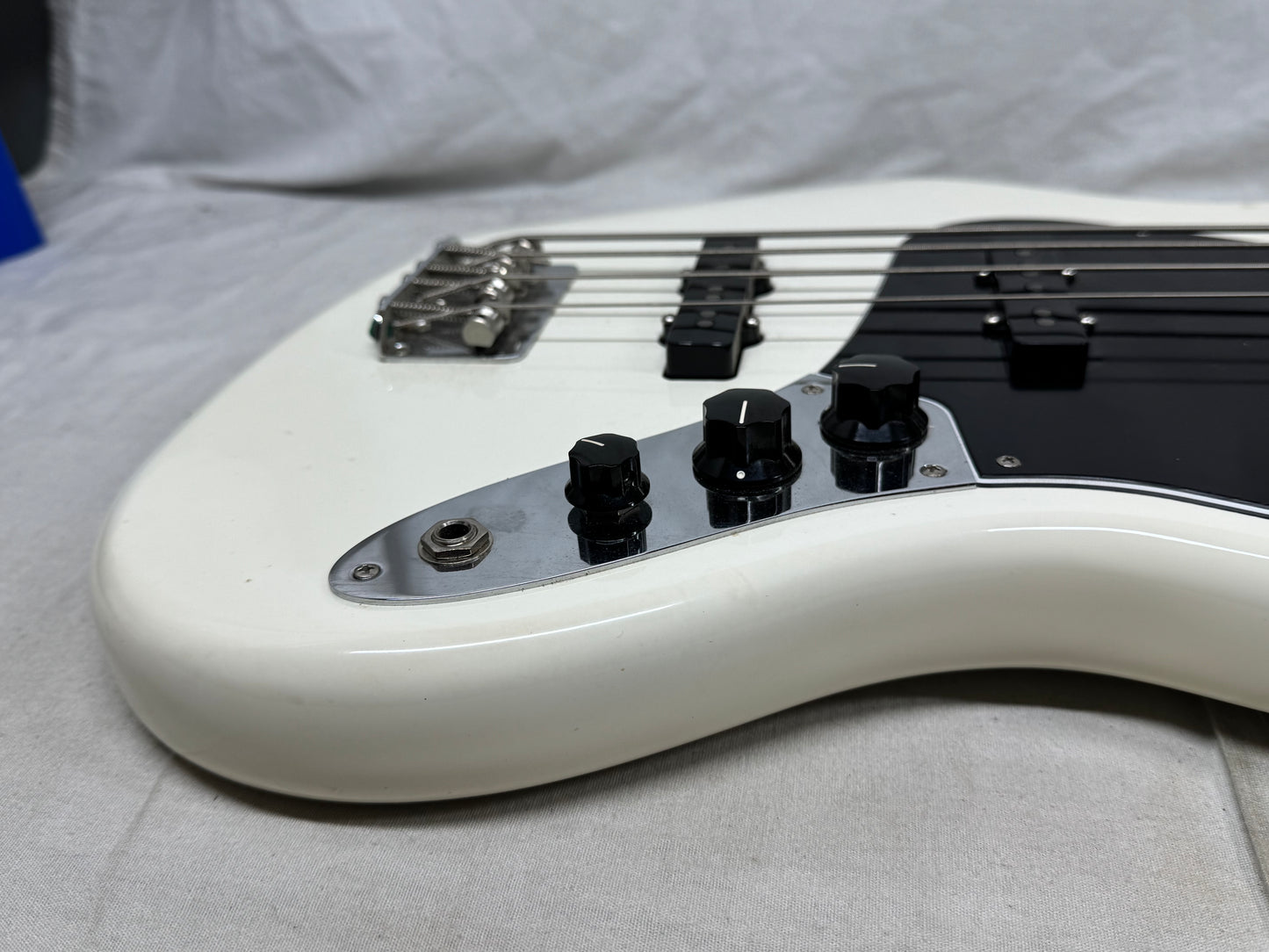 Fender American Performer Jazz Bass 4-string J-Bass with Gig Bag 2019 - Arctic White / Rosewood fingerboard