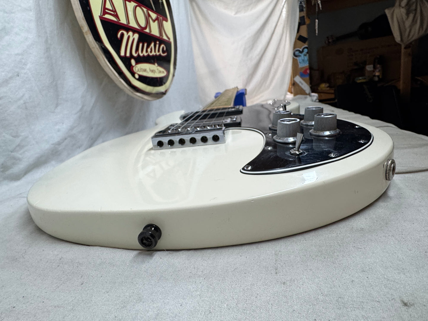 Peavey USA T-60 t60 Guitar with Case