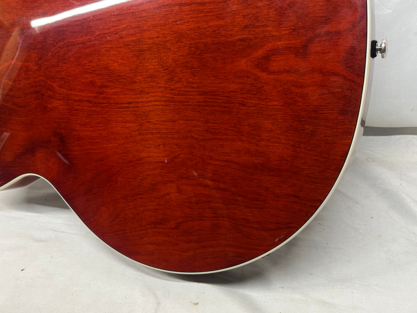 Gretsch Streamliner G2622 Semi-Hollow Body Electric Guitar