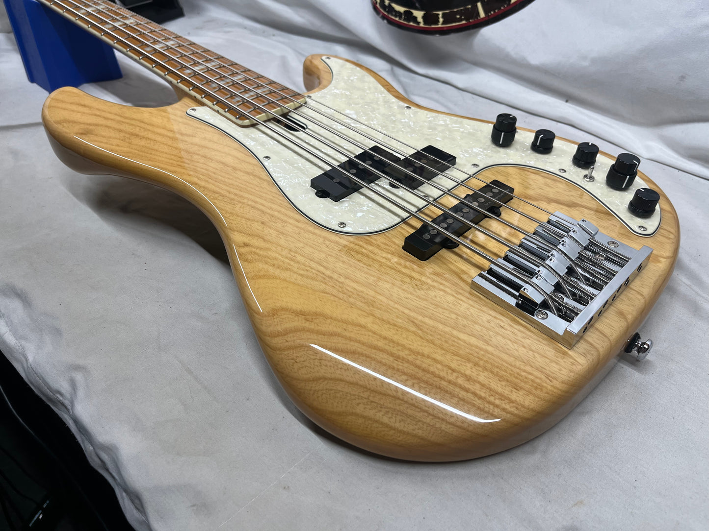 Sire Marcus Miller P8 5-String Electric Bass with Sire Gig Bag 2025