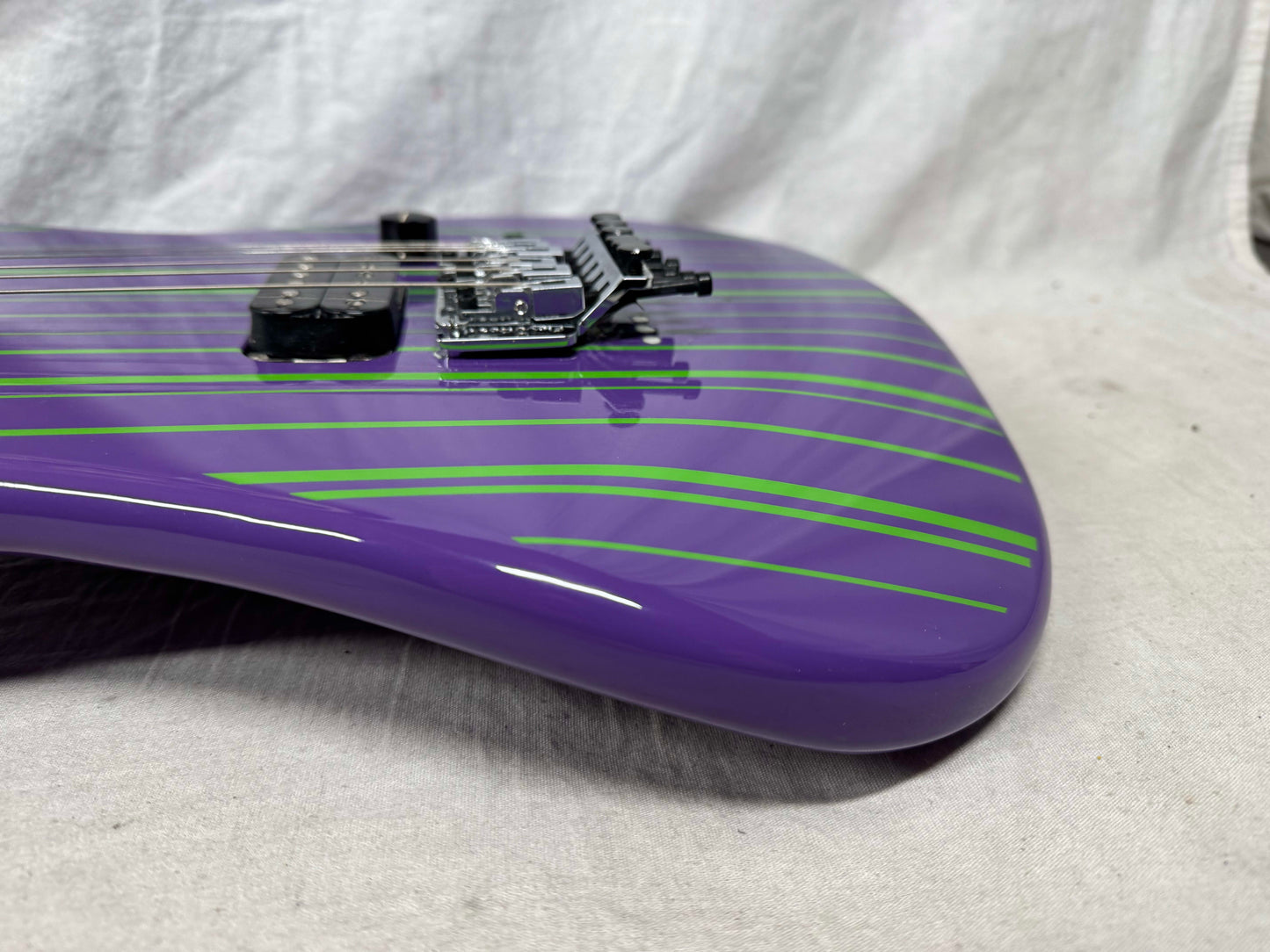 Mean Street Guitars meanstreet Unchained Tour Guitar with Case - Joker