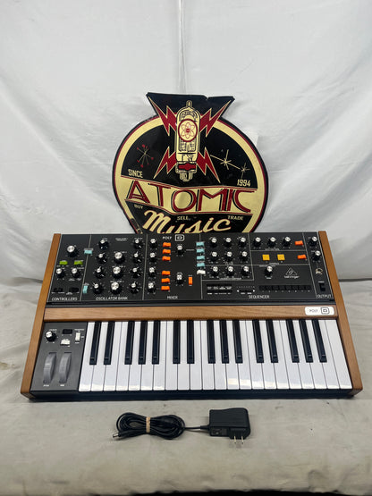Behringer Poly D 4-Voice Polyphonic Synthesizer Keyboard with Power Supply