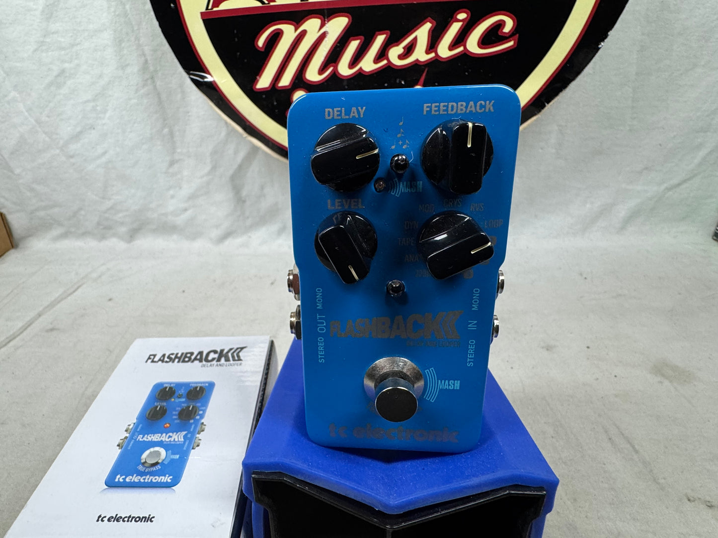 TC Electronic Flashback II 2 Delay and Looper Pedal with Box
