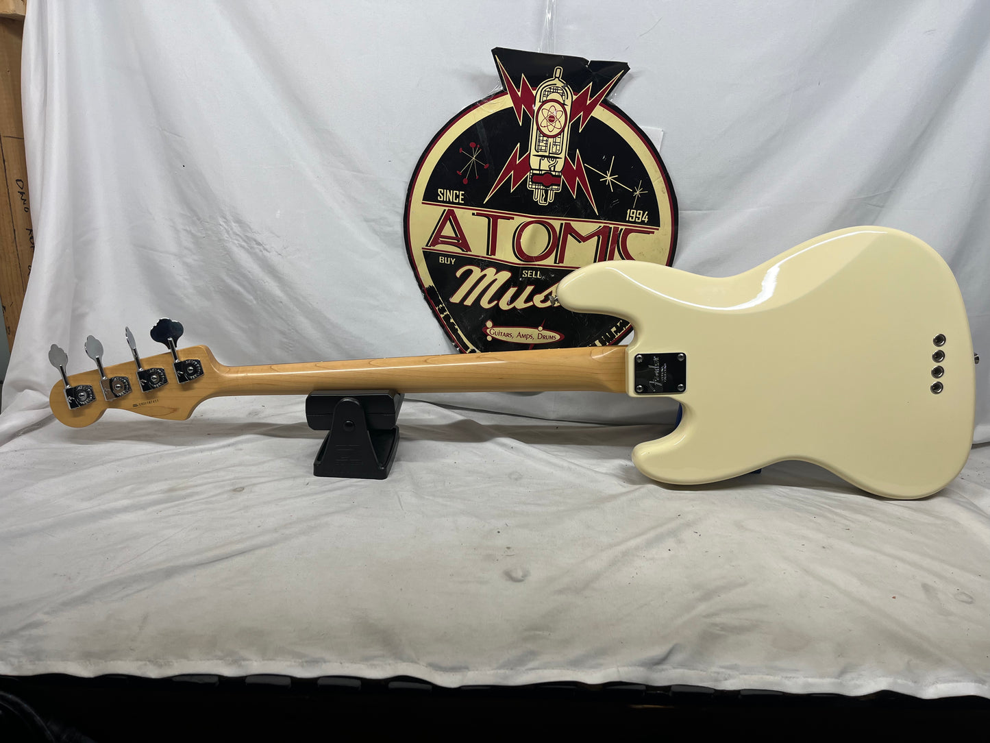 Fender American Standard 4-String Electric Jazz Bass 2011 - Olympic White