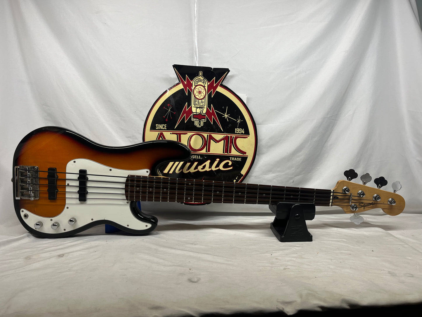 Squier P-Bass Precision Bass Special-5 5-String Electric Bass - Brown Sunburst