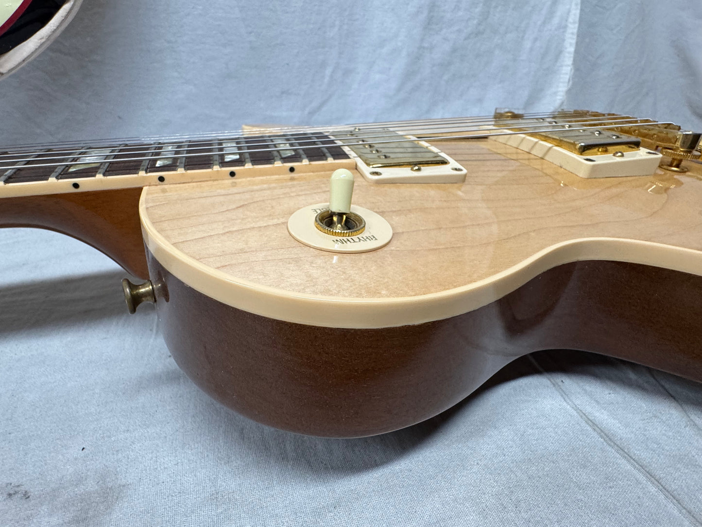 Gibson Les Paul Standard Guitar with Case 1993