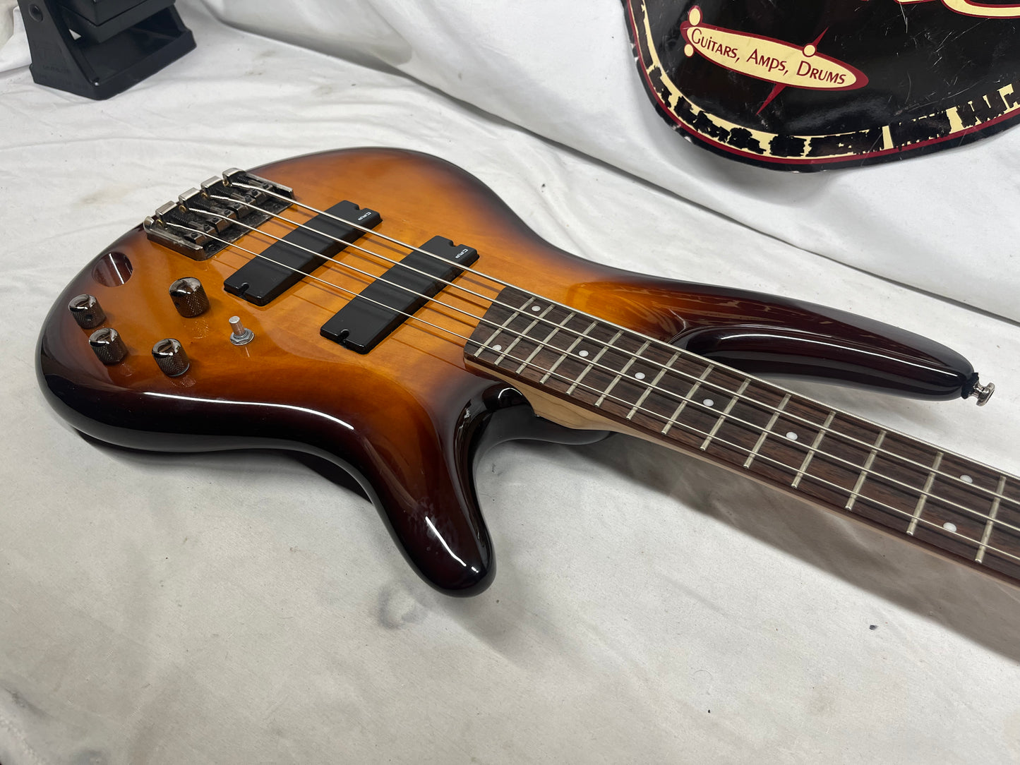 Ibanez Soundgear SR370 4-String Electric Bass