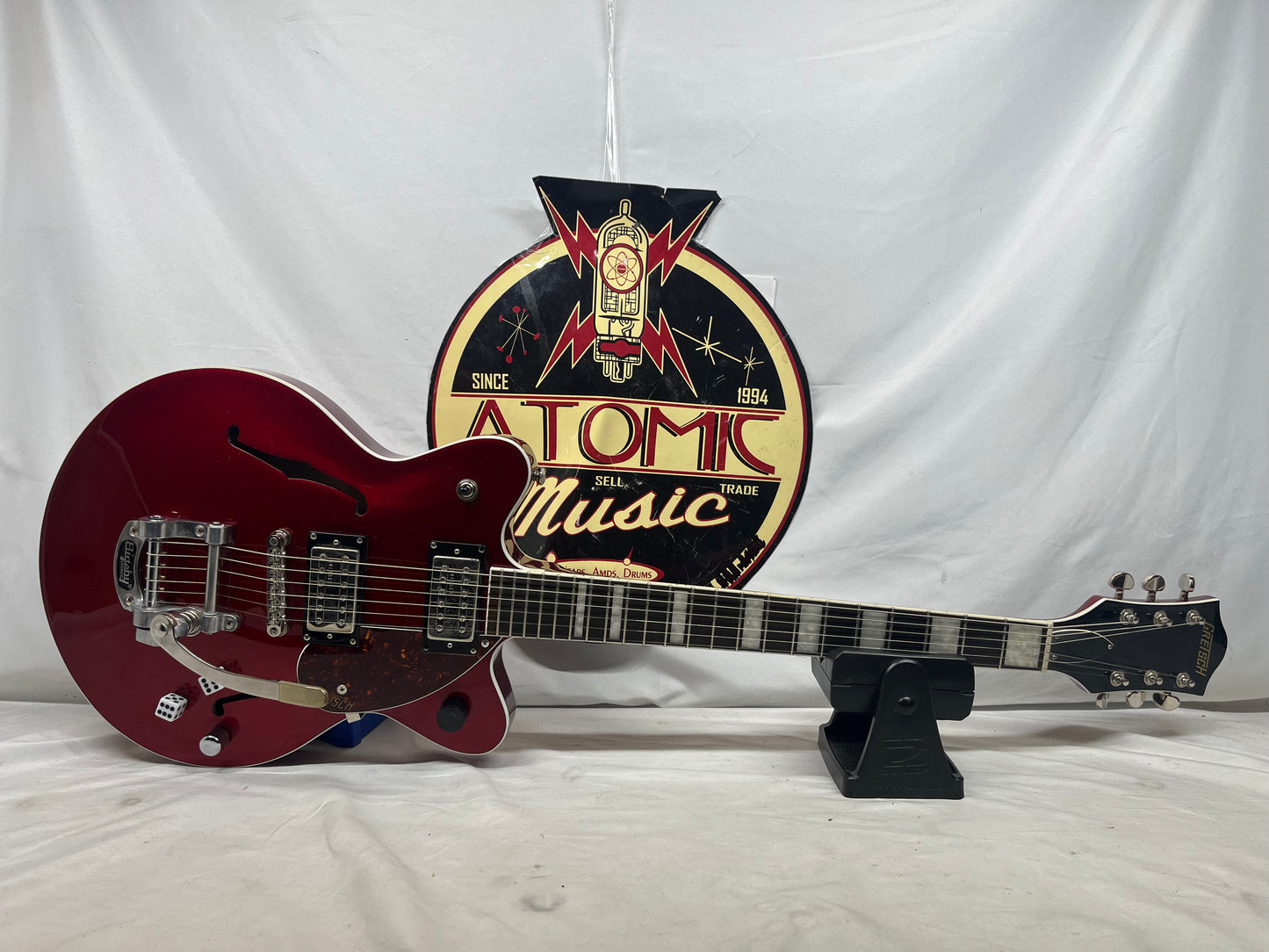 Gretsch G2655T Streamliner Semi-Hollow Body Electric Guitar - Candy Apple Red