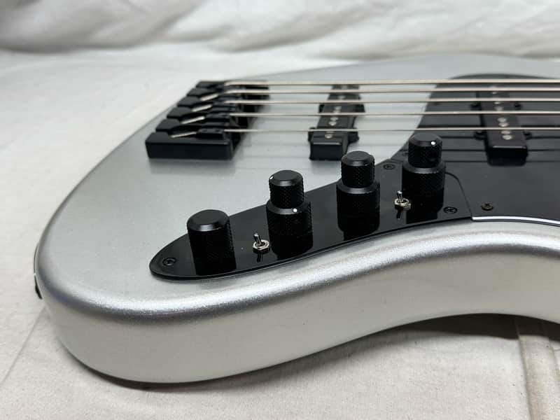 Mike Lull M5V Custom 5-string Bass with COA + Gig Bag - Image 15