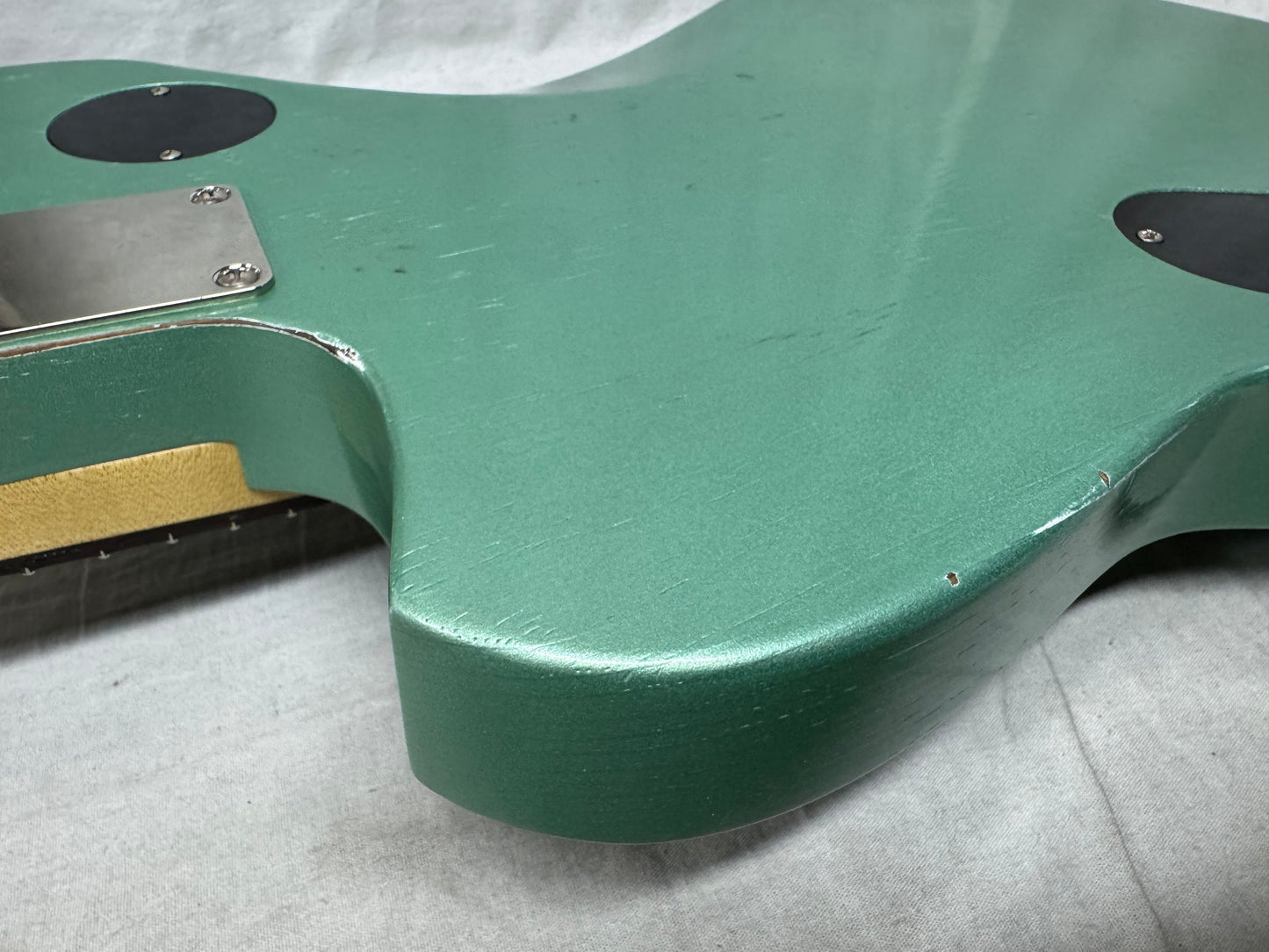 Maghini Guitars Skylark Baritone Guitar with COA + Gator Case 2023 - Lightly Aged Jade Metallic
