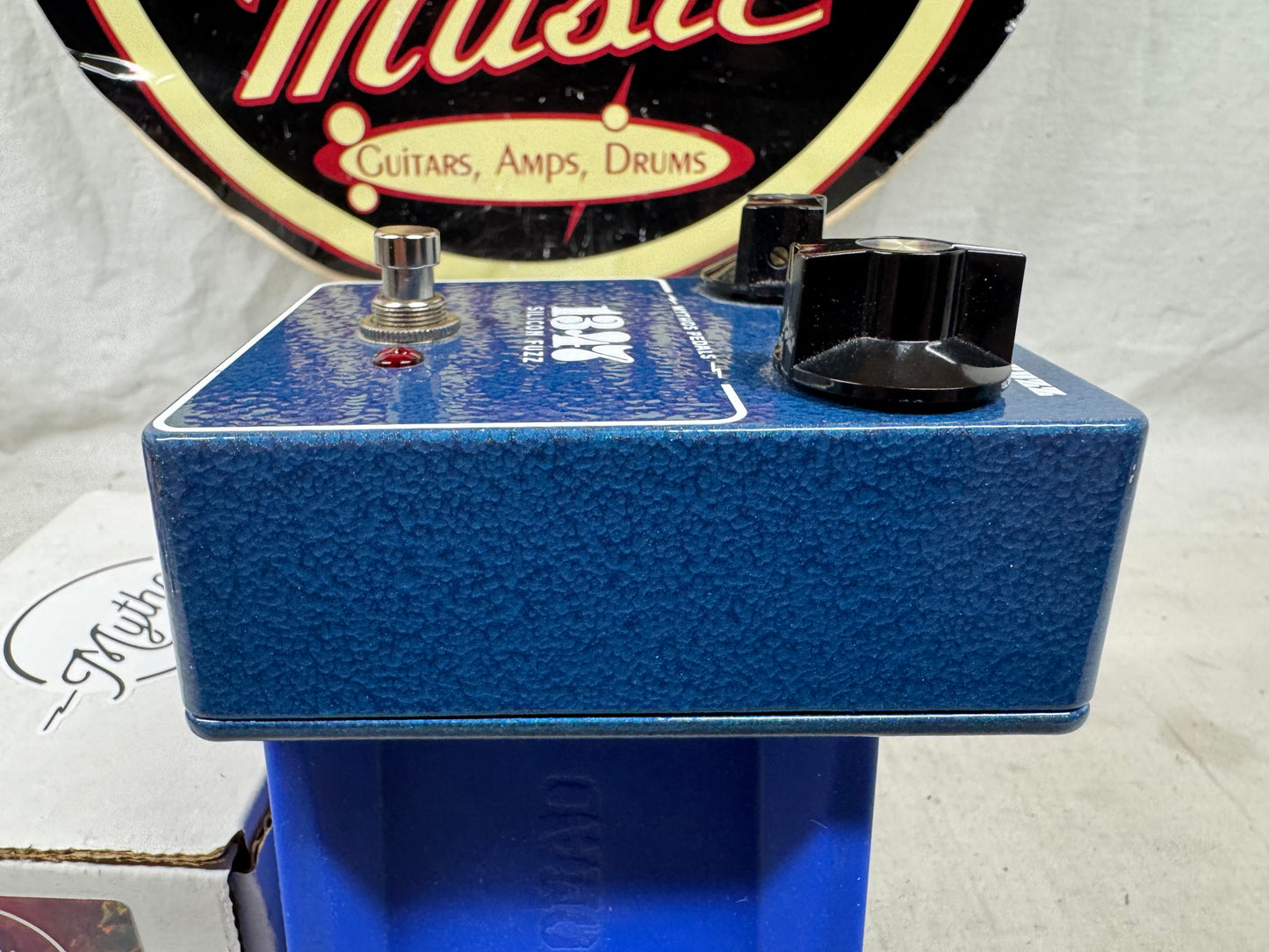 Mythos Pedals 1347 Silicon Fuzz Pedal with Box