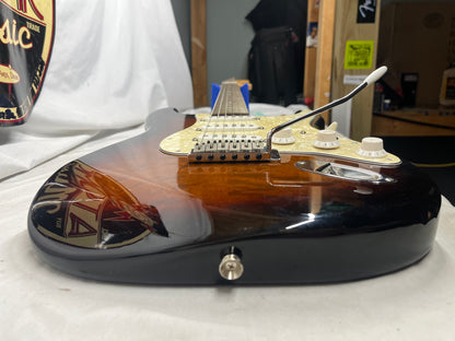 Squier Deluxe Series Stratocaster strat Electric Guitar - Antique Burst