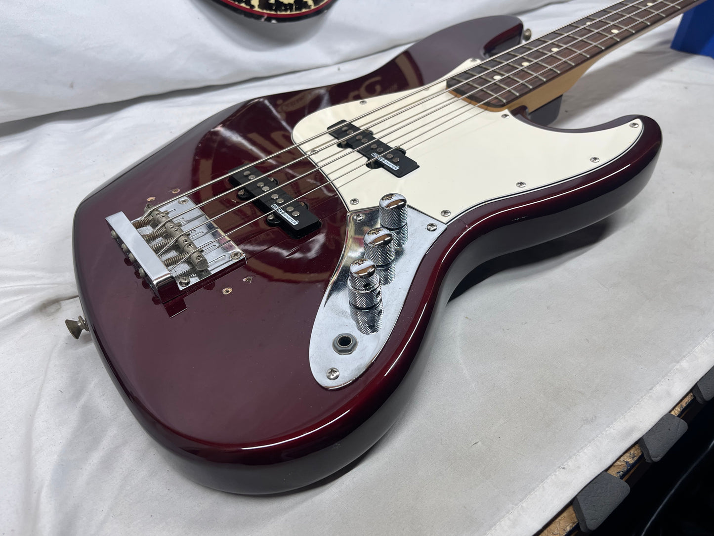 Fender Standard 4-String Electric Jazz Bass MIM - Made in Mexico - Midnight Wine