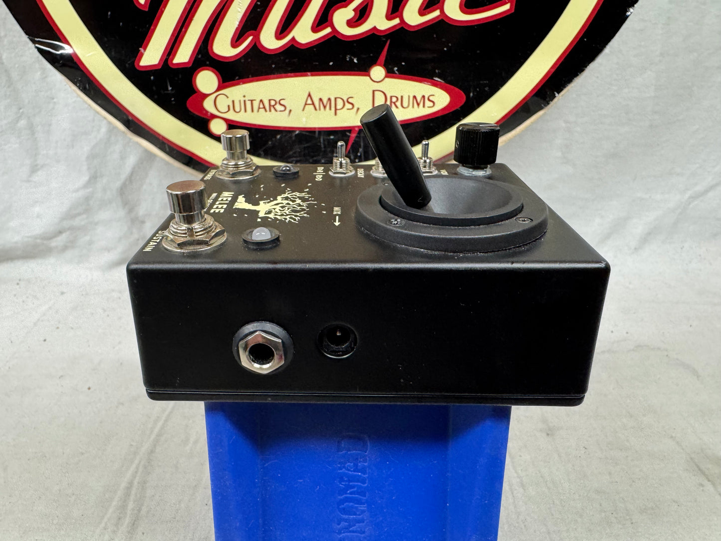 Walrus Audio Melee Wall Of Noise Distortion Reverb Pedal - Black