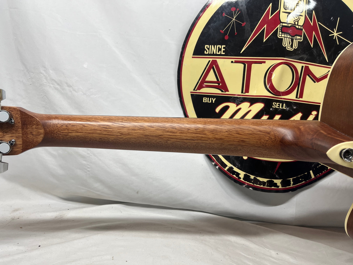 Alvarez RF26CESB Regent Series Acoustic Electric Guitar - *Missing Battery Cover*