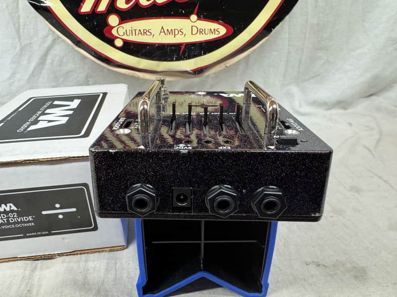 Totally Wycked Audio TWA GD-02 gd02 Great Divide Analog Synth Octaver Pedal with Box - Image 5
