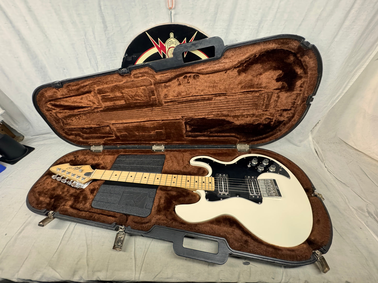 Peavey USA T-60 t60 Guitar with Case