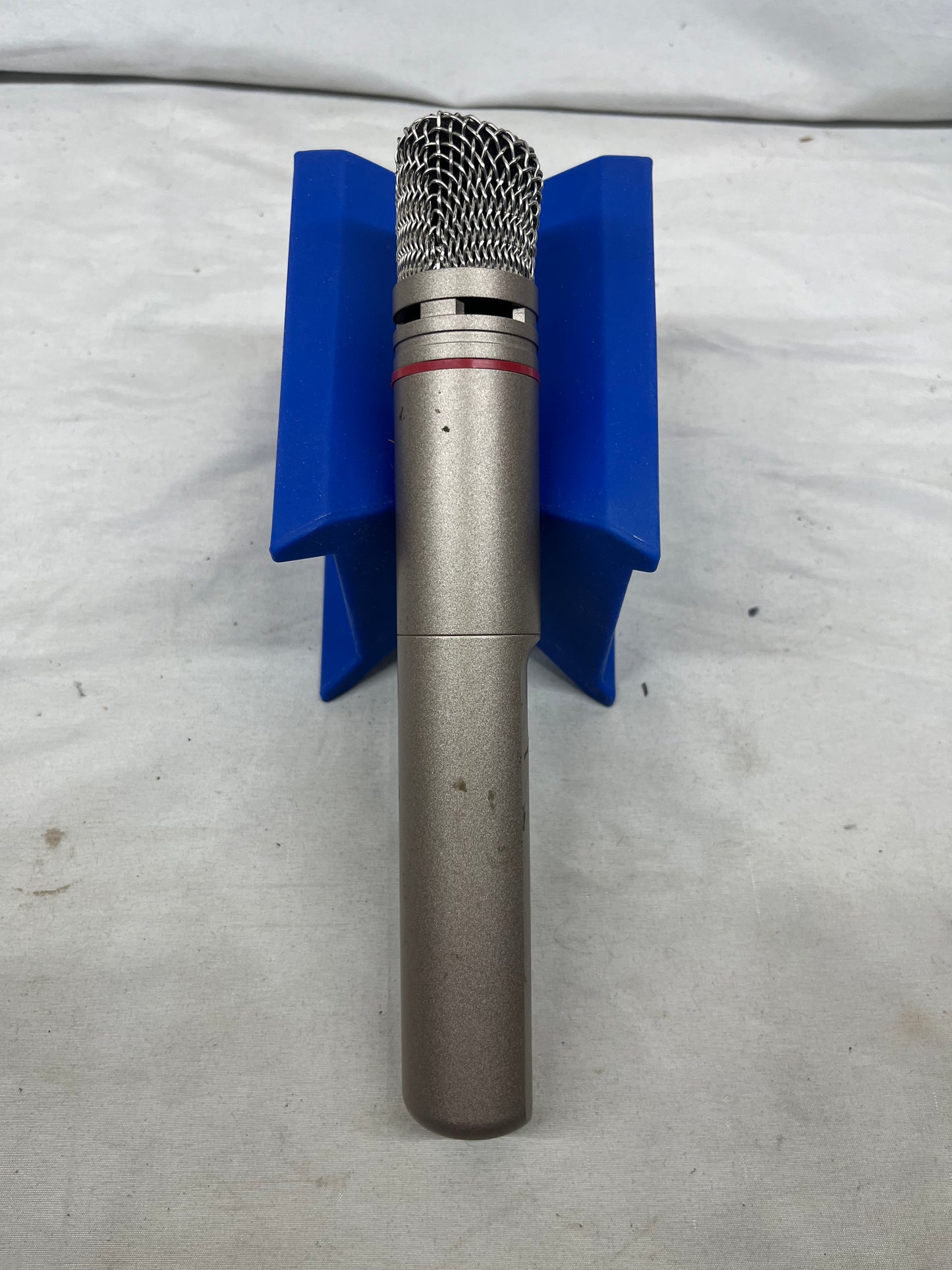 AKG C1000S Small-Diaphragm Multi-Pattern Condenser Microphone with Case
