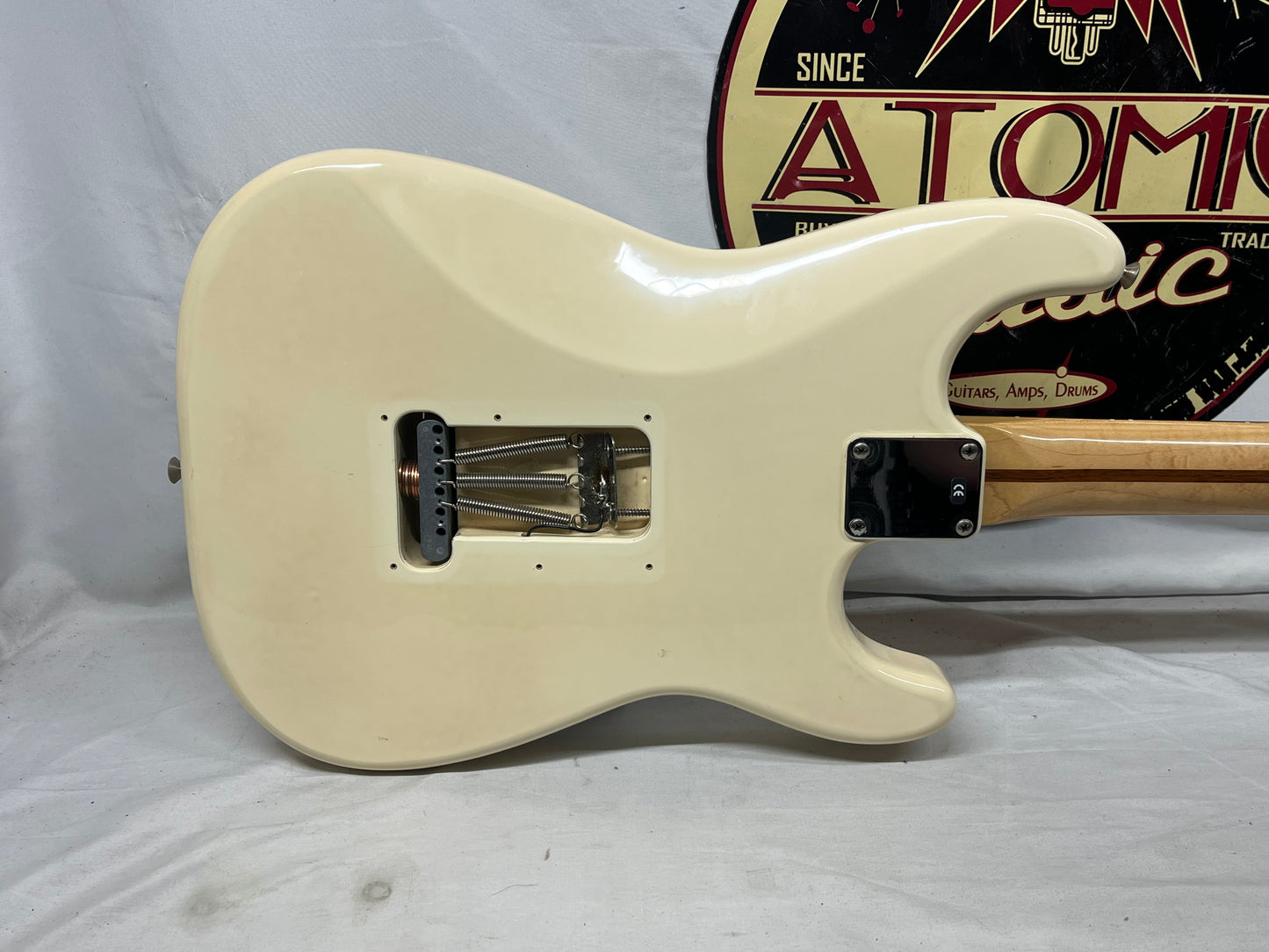 Fender Standard Stratocaster Strat Left Handed Lefty Electric Guitar - Arctic White