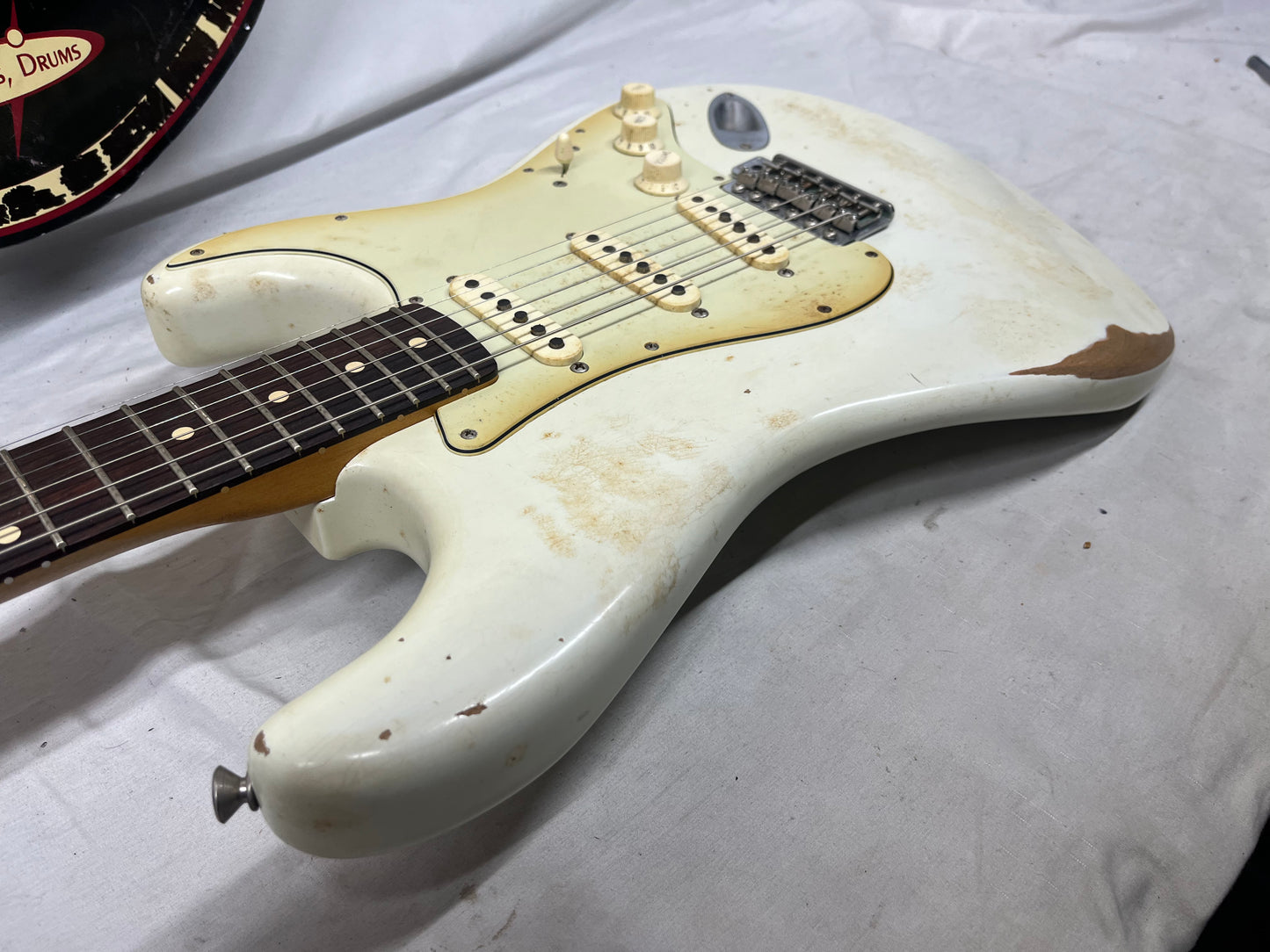 Fender Road Worn '60s Stratocaster Strat Electric Guitar 2010 - Olympic White