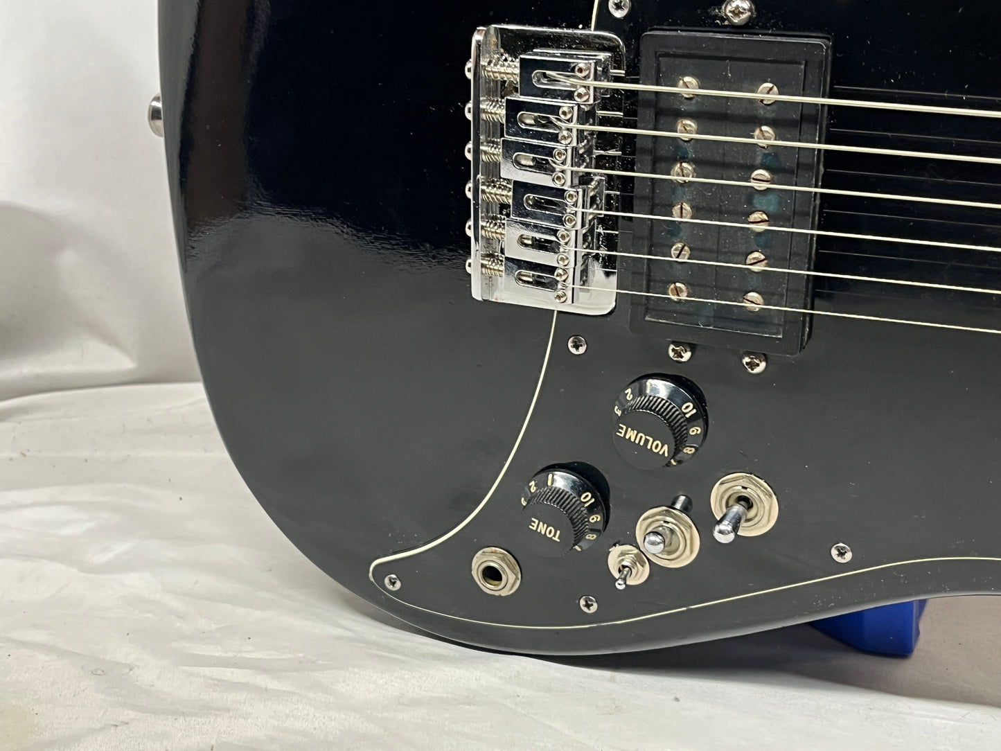 Fender Lead I 1 Doublecut Electric Guitar - Black with Case