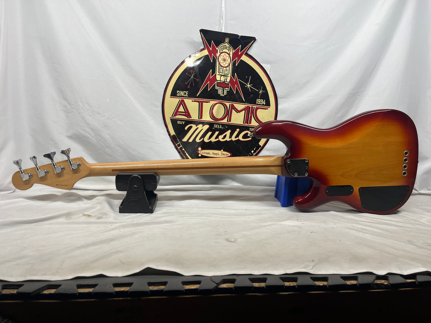 Fender Deluxe Zone 4-String Electric Bass 2001 - Sienna Sunburst