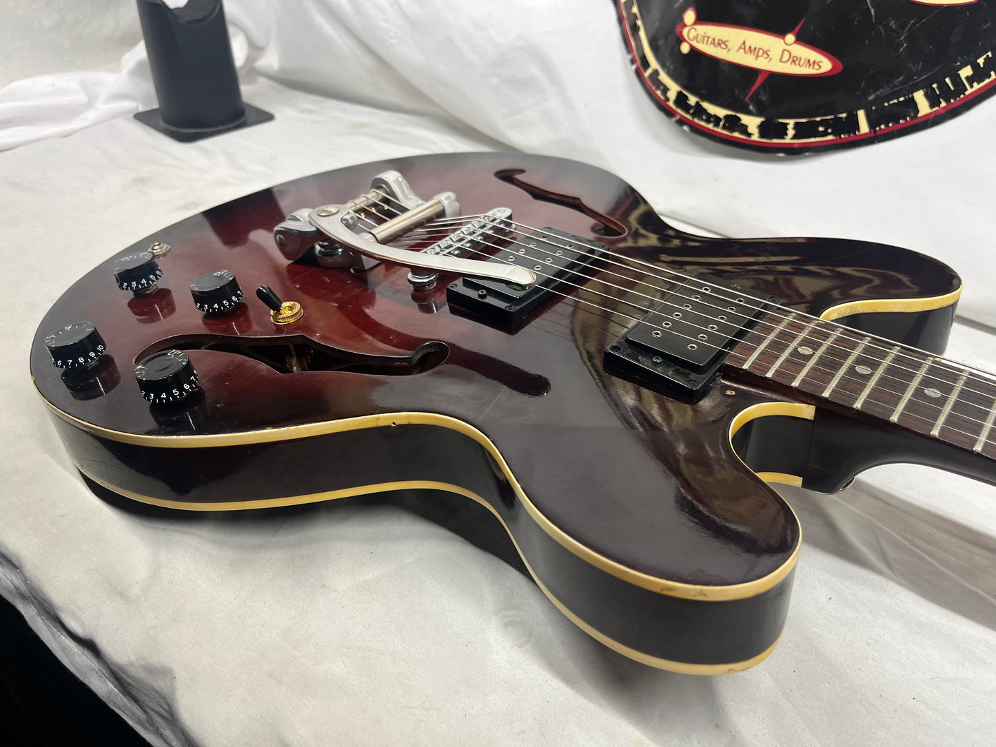 Hondo II H-935 MK II Semi-Hollow Body Electric Guitar